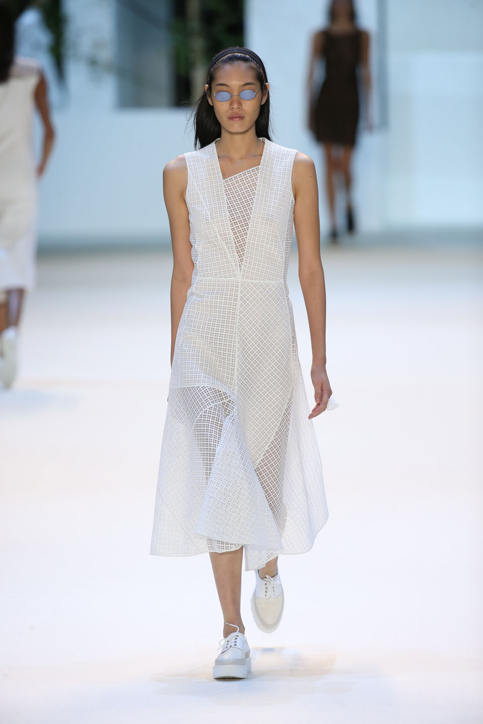 Chiharu Okunugi (Women) Pure white Pavilion embroidery A-line dress