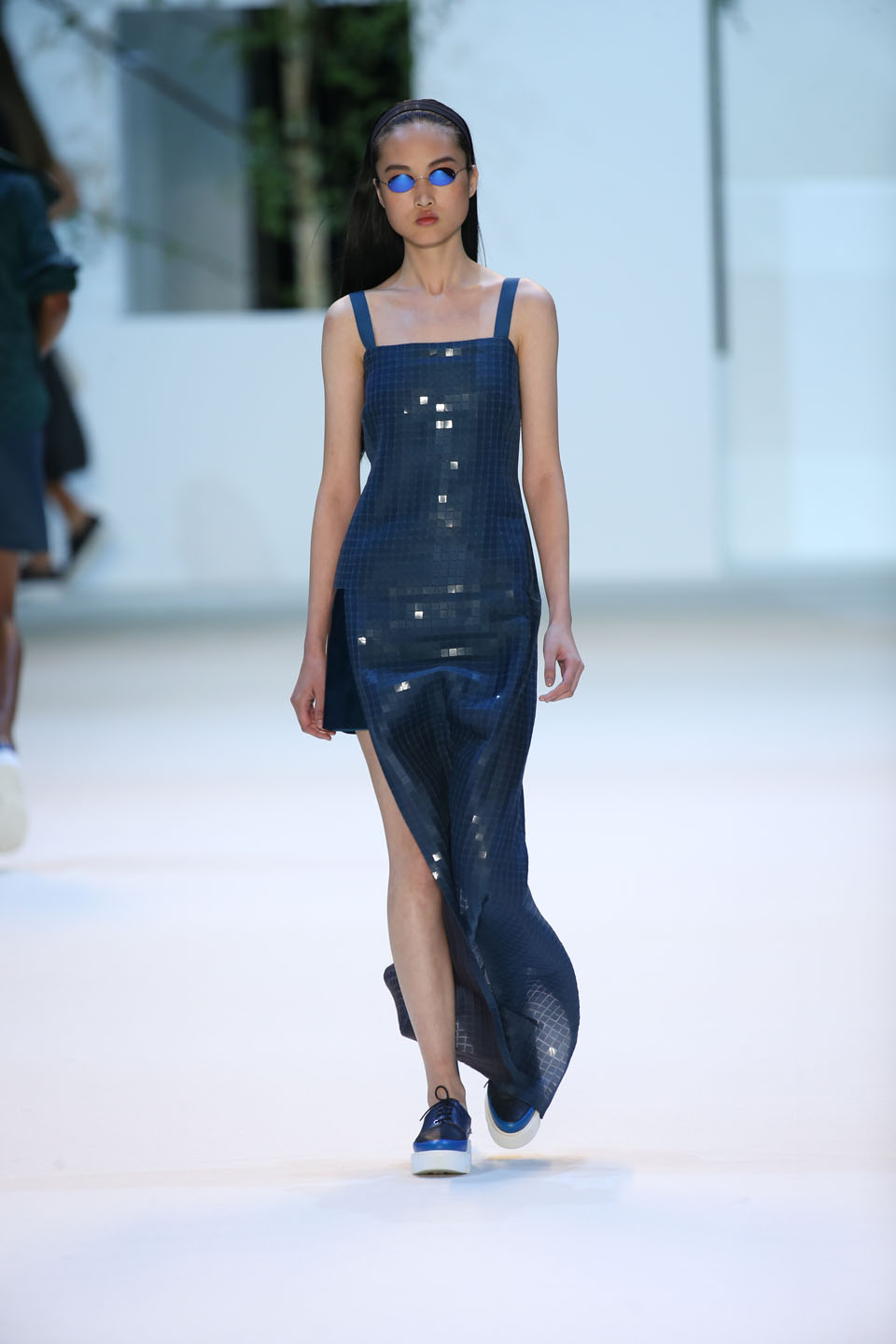 Jing Wen (Women) Long aquamarine asymmetrical embroidery silk dress